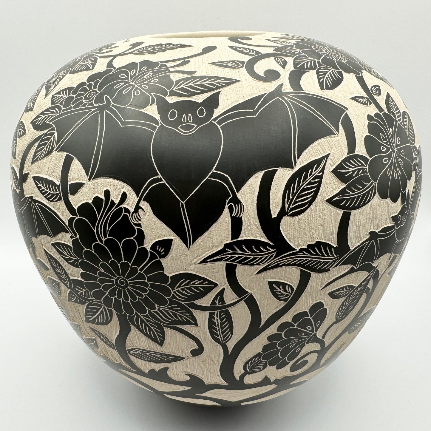 Mata Ortiz Bats And Flowers Hand Coiled And Etched Pottery by Diana Zoya