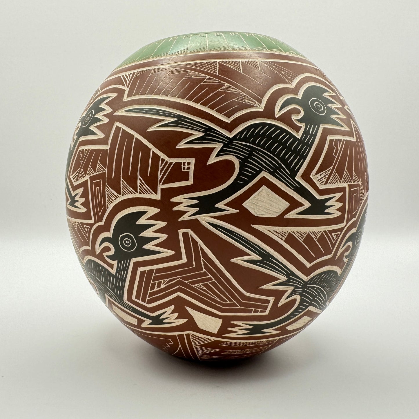 Mata Ortiz Roadrunner Handmade Pottery Vase by Humberto Piña